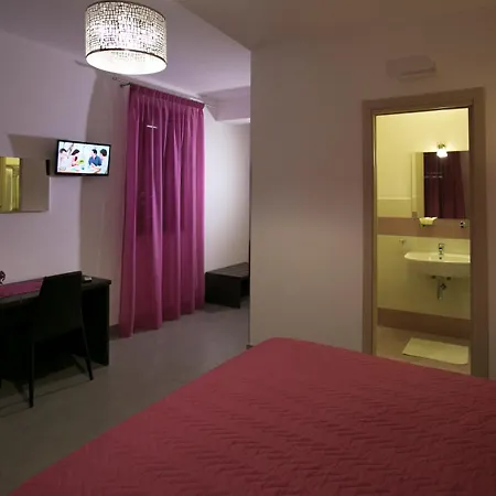 Rotte E Sentieri Bed & Breakfast 3*