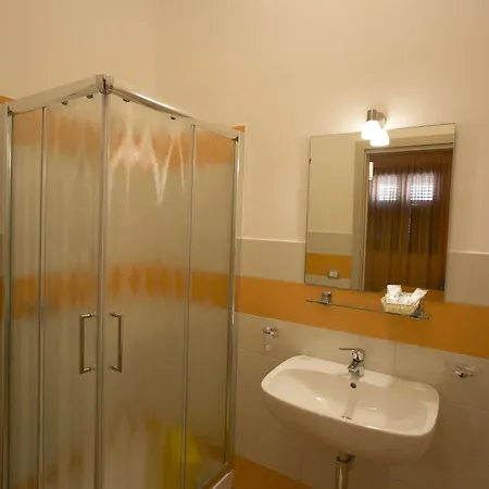 Rotte E Sentieri Bed & Breakfast 3*