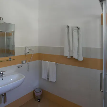 Rotte E Sentieri Bed & Breakfast Castelluzzo