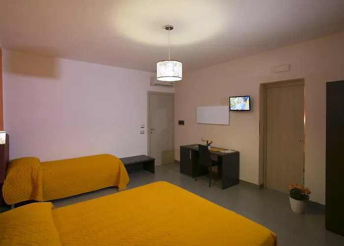 Rotte E Sentieri Frühstückspension Castelluzzo