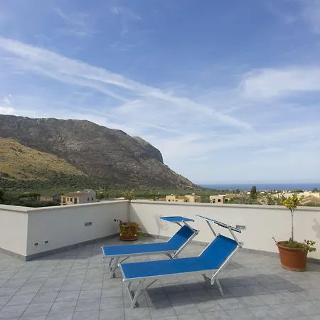 Rotte E Sentieri לינה וארוחת בוקר 4*