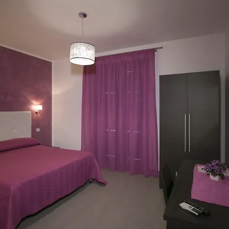 Rotte E Sentieri לינה וארוחת בוקר