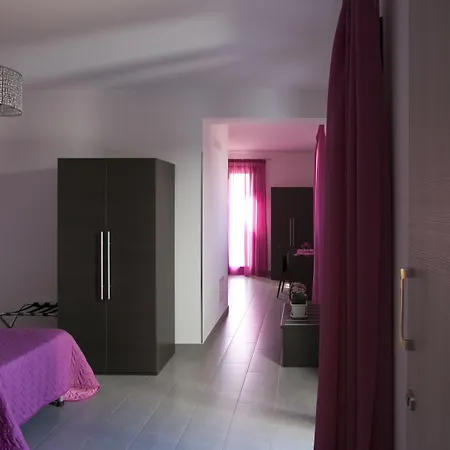 לינה וארוחת בוקר Rotte E Sentieri קסטלוצו