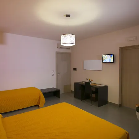 Rotte E Sentieri Oda ve Kahvaltı Castelluzzo