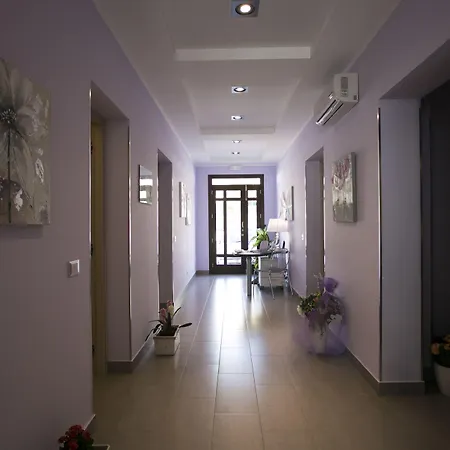 Rotte E Sentieri 4* קסטלוצו