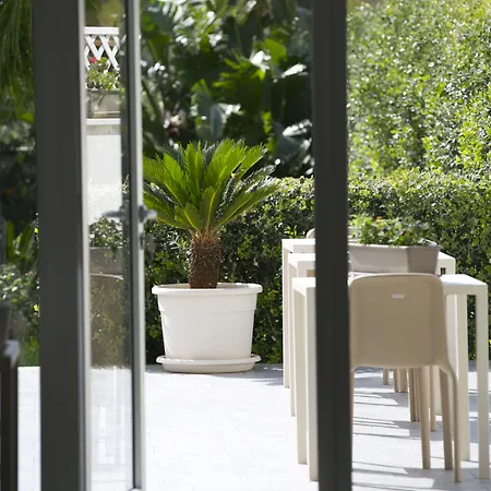 לינה וארוחת בוקר Rotte E Sentieri קסטלוצו