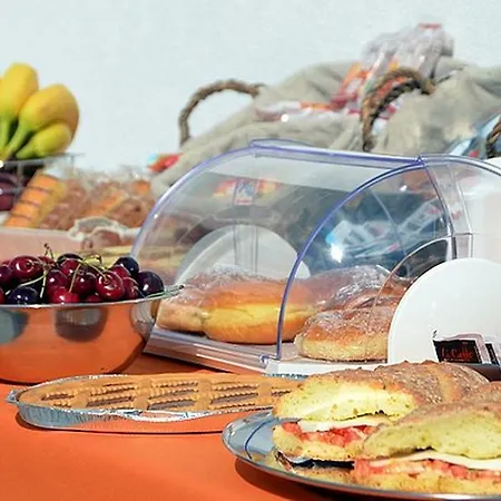 Oda ve Kahvaltı Rotte E Sentieri Castelluzzo