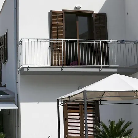 Rotte E Sentieri Bed & Breakfast